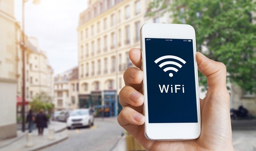 Telefon komórkowy z sygnałem Wi-Fi